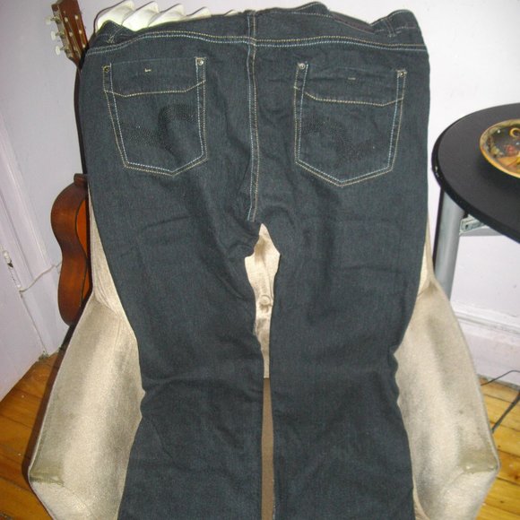 Roadblock Jeans - Picture 4 of 4